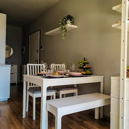 Casa Ginestra - Comfort A 1 Km Da - 5 Ospiti - Garage Apartment *