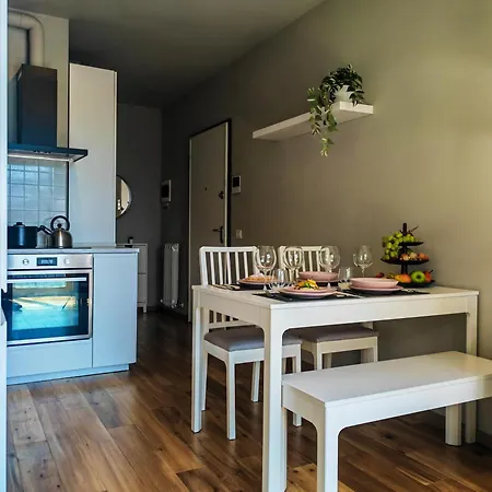 Casa Ginestra - Comfort A 1 Km Da - 5 Ospiti - Garage Apartment